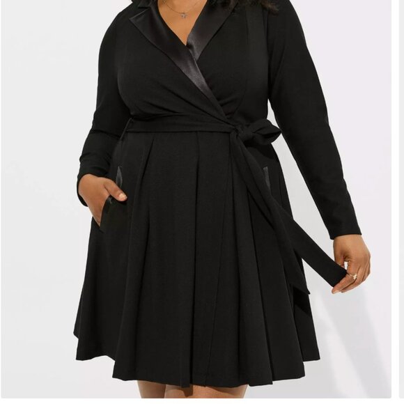 NEW Torrid 16 Mini Tuxedo Dress, Black Long Sleeve with Satin Detail AND POCKETS - Picture 1 of 6
